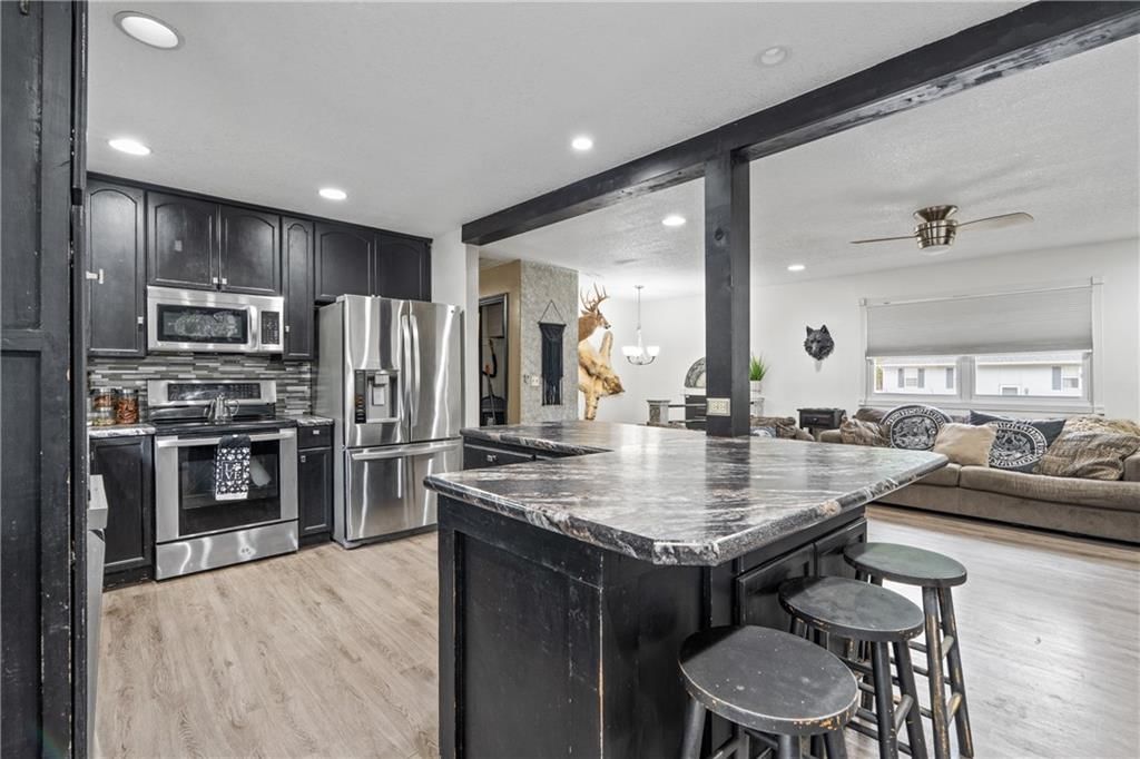 204 Young Street — photo 12