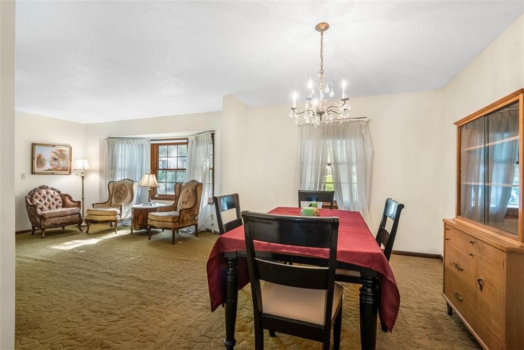 Photo 6 of 40 - 7146 Greeley Avenue