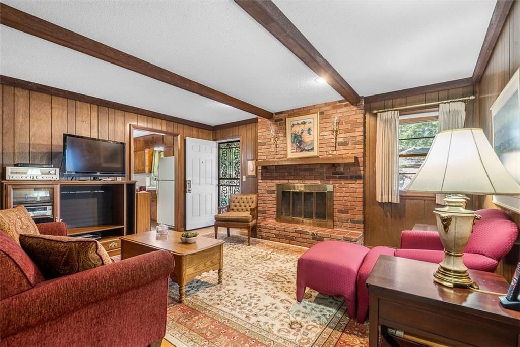 Photo 10 of 40 - 7146 Greeley Avenue