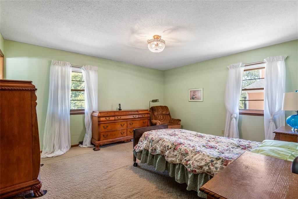 Photo 16 of 40 - 7146 Greeley Avenue