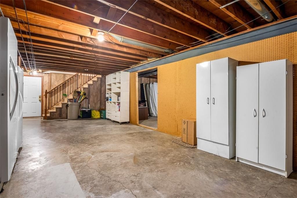 Photo 20 of 40 - 7146 Greeley Avenue