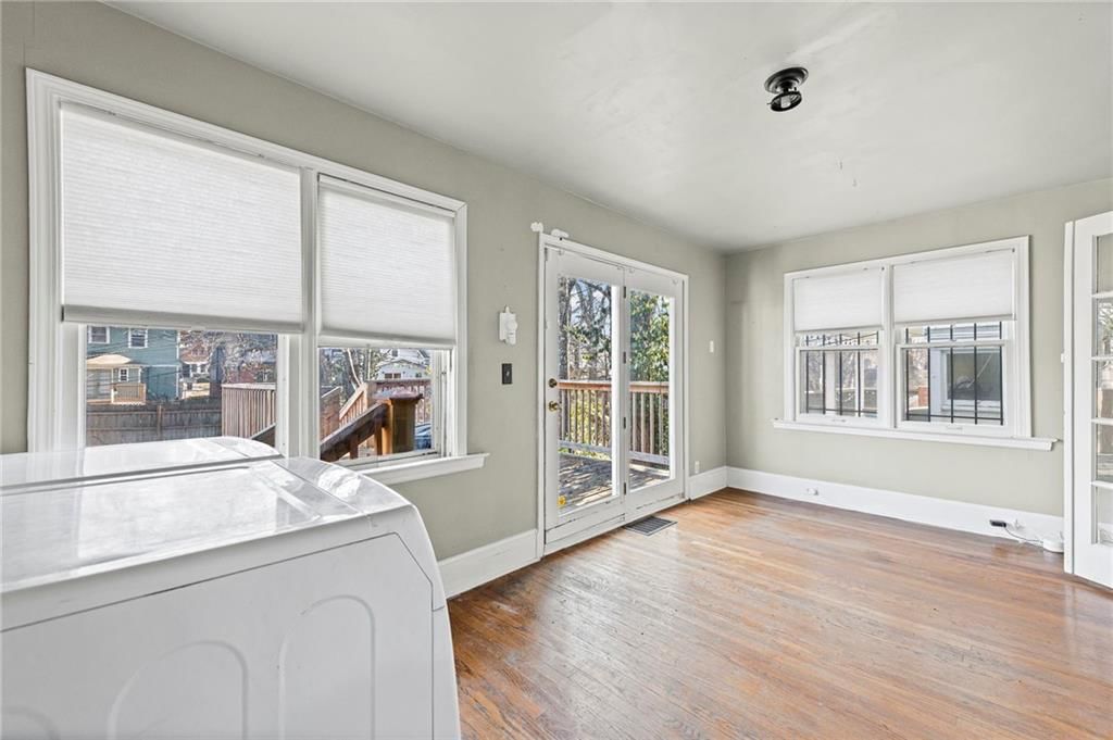 3909 Charlotte Street — photo 11