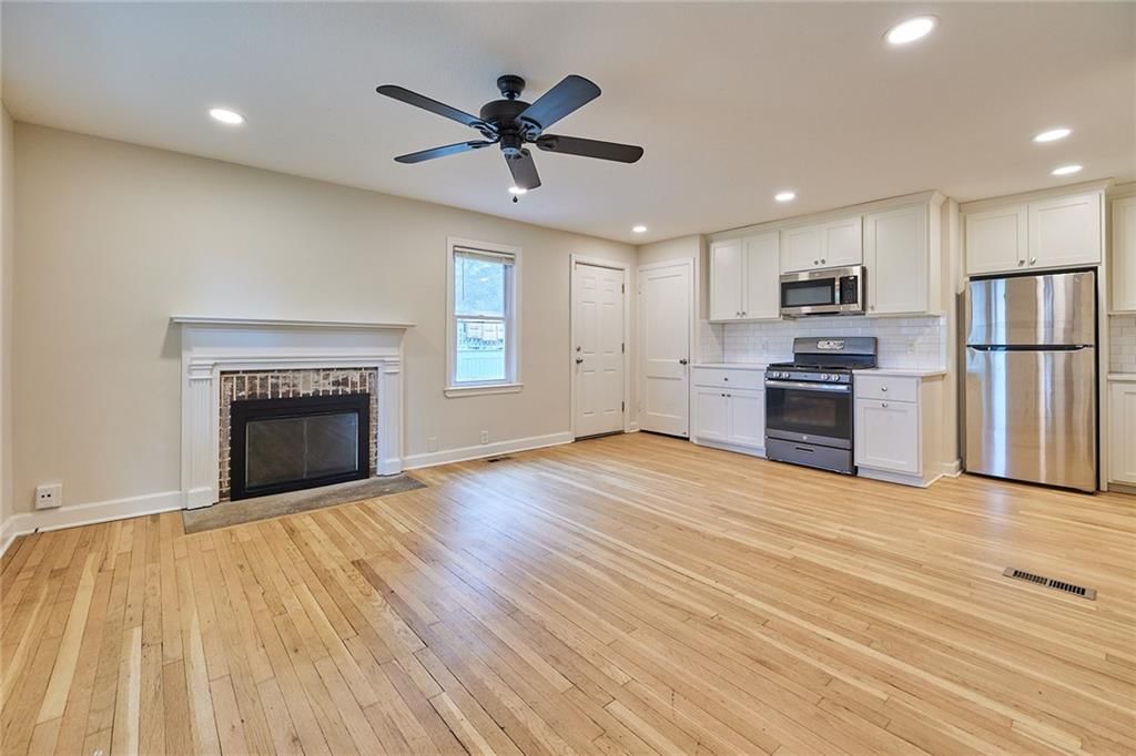 1221 W 25th Street — photo 7