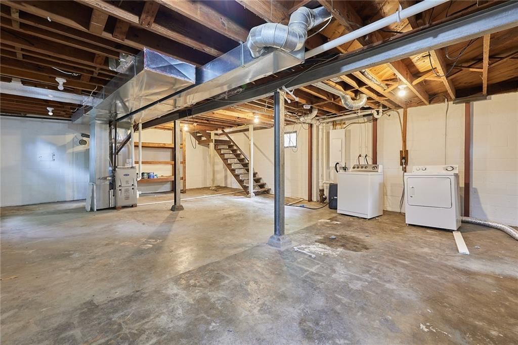 1221 W 25th Street — photo 15