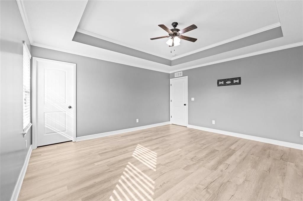 909 SW 35TH Street — photo 18