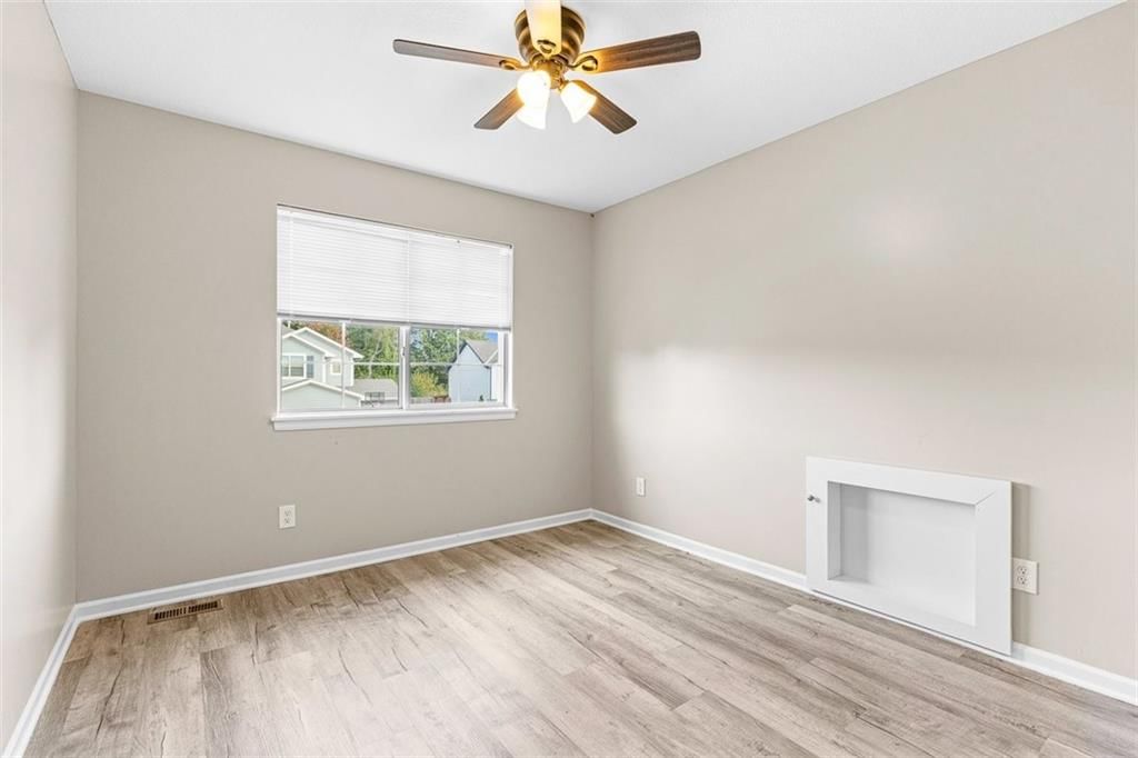 909 SW 35TH Street — photo 25