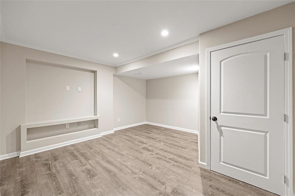 909 SW 35TH Street — photo 29