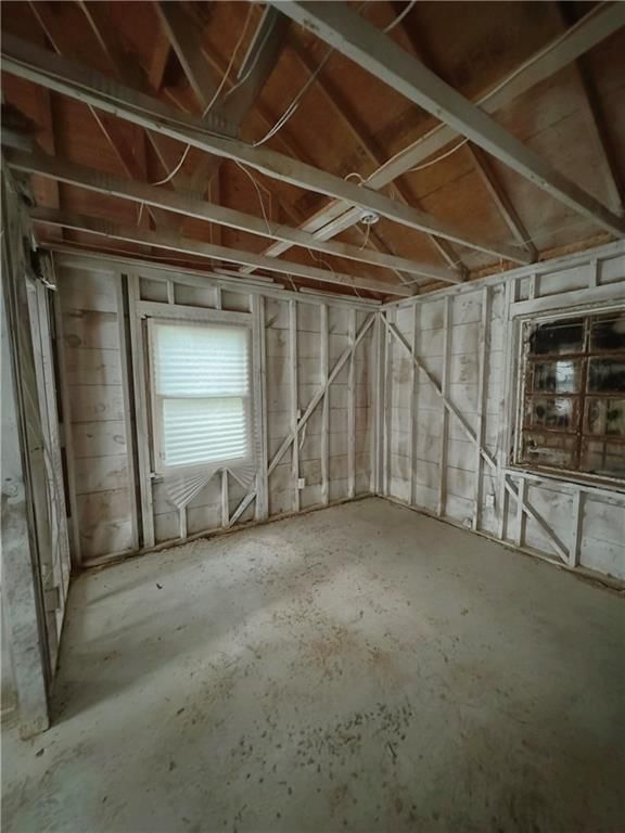 Photo 5 of 7 - 7103 Flora Avenue