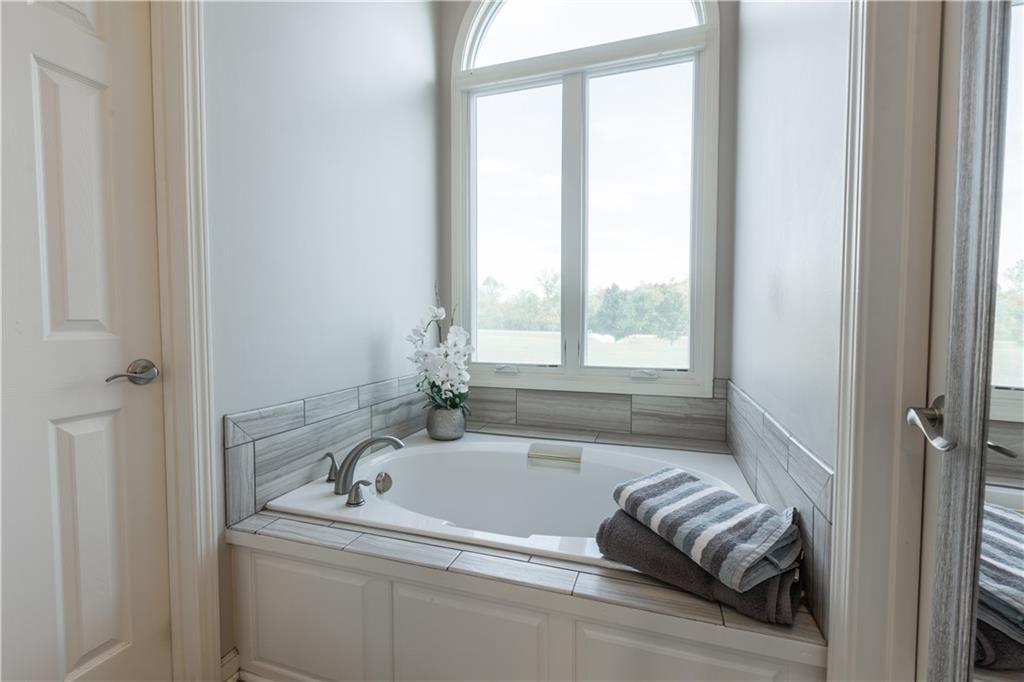 18494 Linwood Road — photo 32