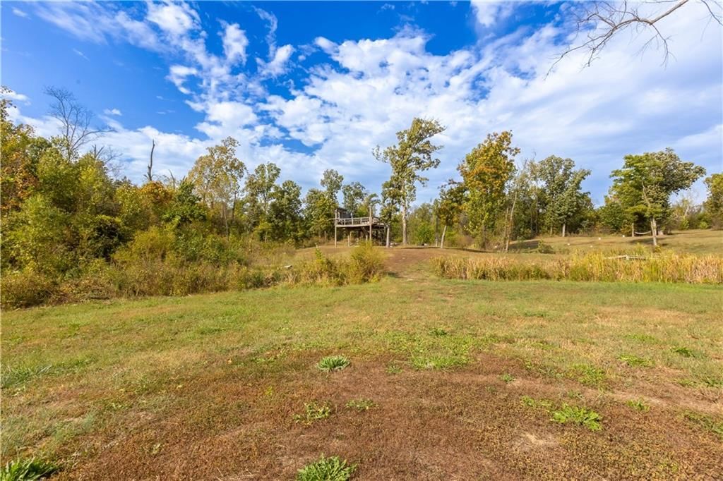 18494 Linwood Road — photo 39