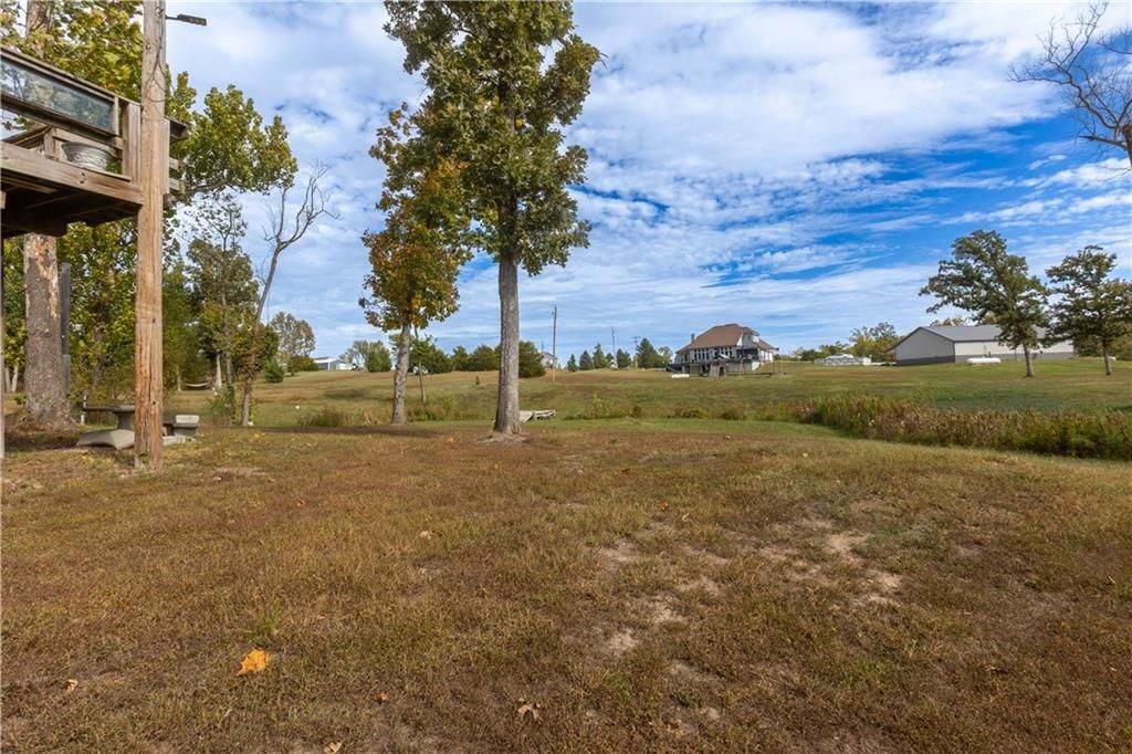 18494 Linwood Road — photo 42