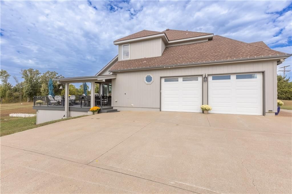 18494 Linwood Road — photo 68