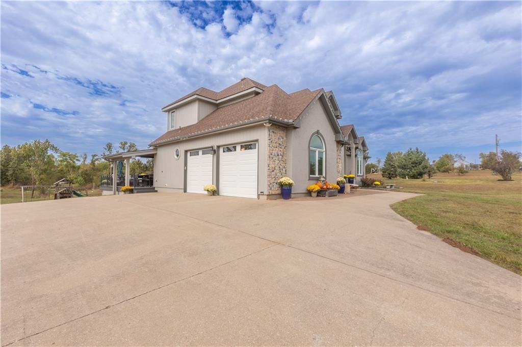 18494 Linwood Road — photo 71