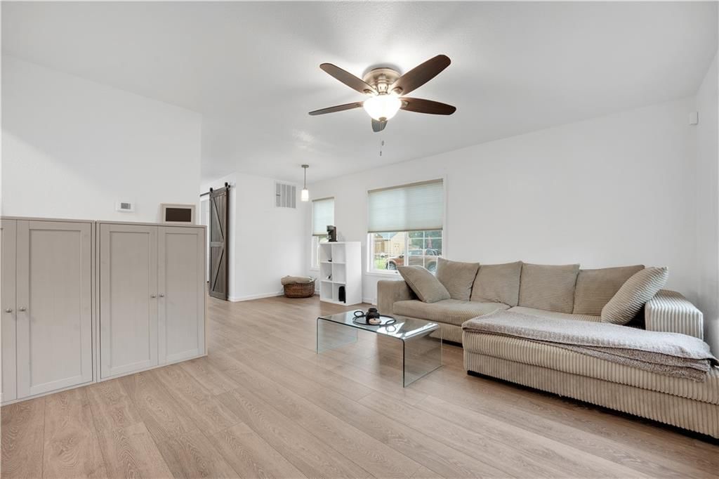 1723 S Park Avenue — photo 15