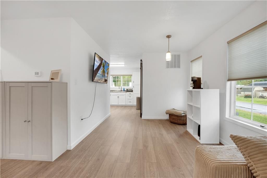 1723 S Park Avenue — photo 22