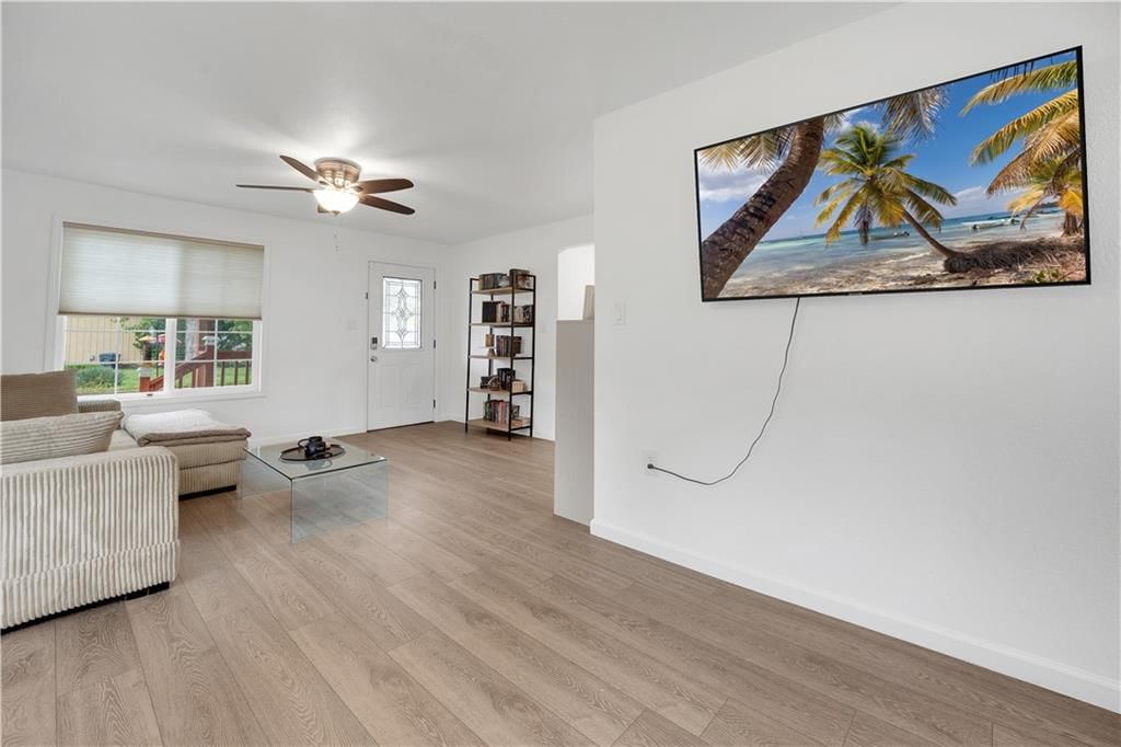 1723 S Park Avenue — photo 25
