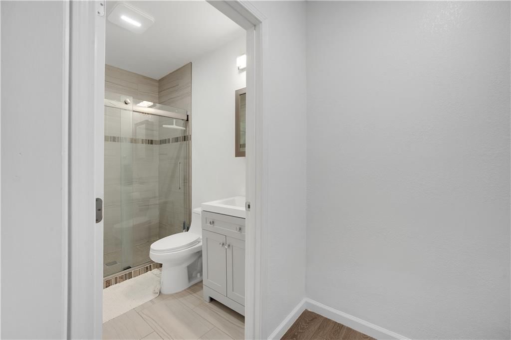 1723 S Park Avenue — photo 45