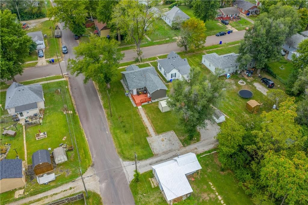 1723 S Park Avenue — photo 52