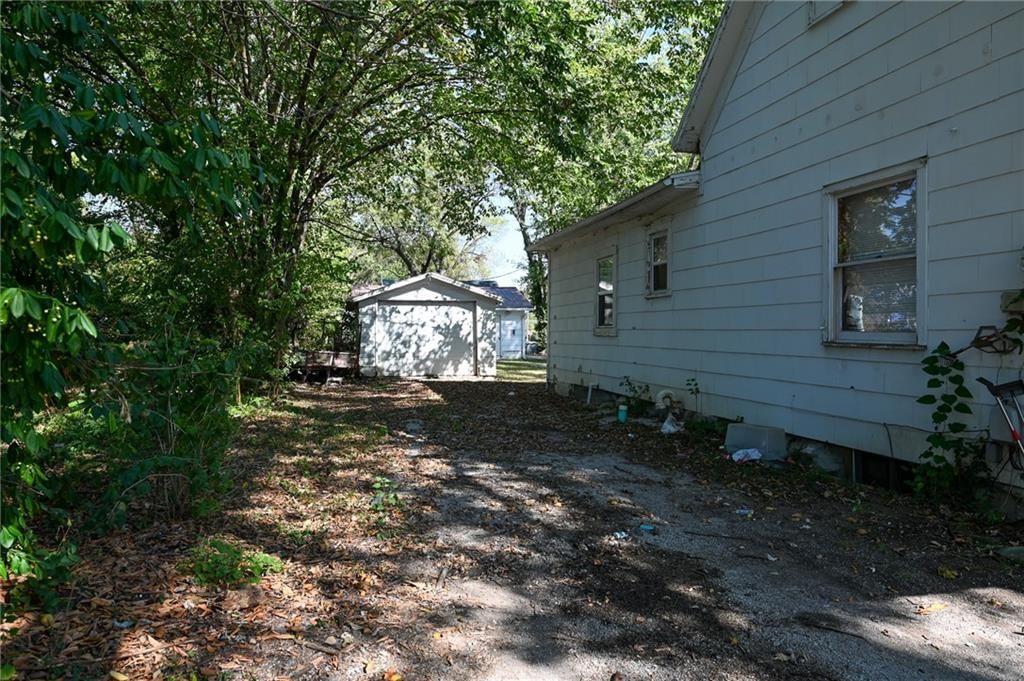 600 W Hunter Street — photo 3