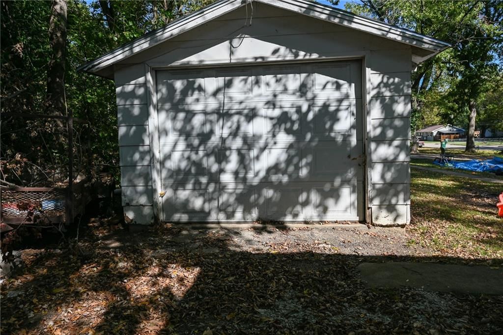 600 W Hunter Street — photo 4
