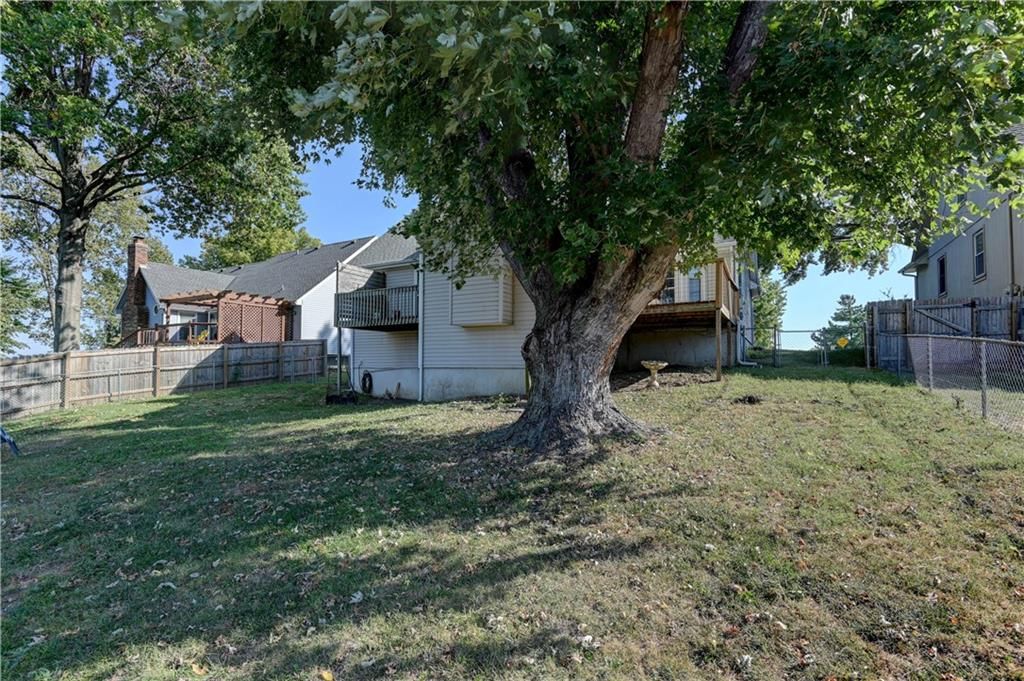 Photo 54 of 61 - 2218 N Salem Drive