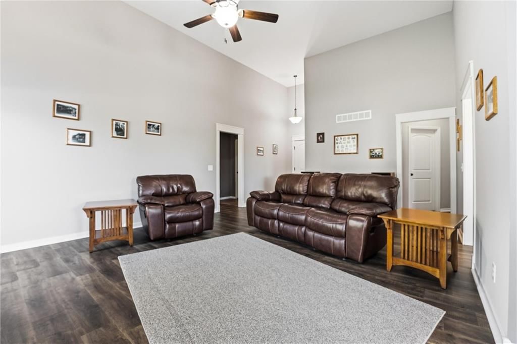 11700 N Farley Avenue — photo 7