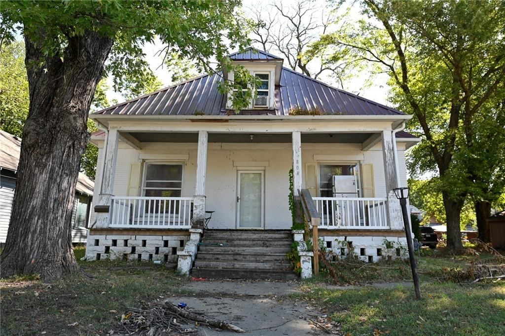 804 N Main Street — photo 1
