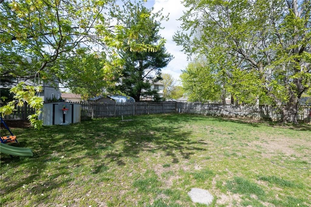 3605 NW Dogwood Drive — photo 32