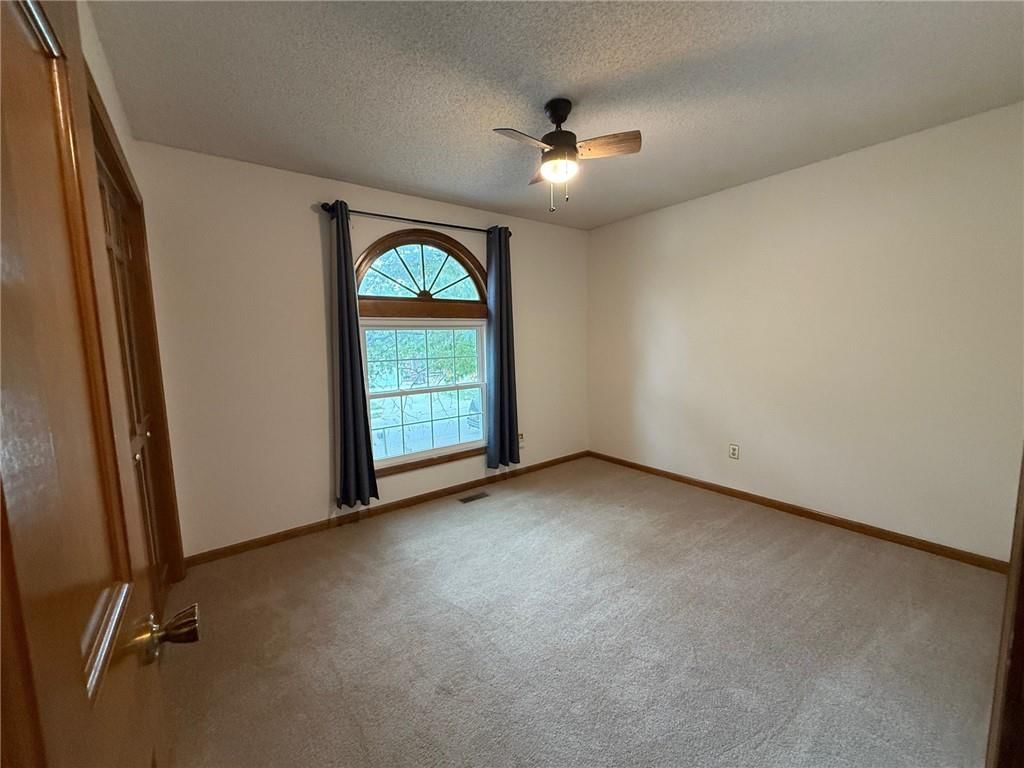 3605 NW Dogwood Drive — photo 41