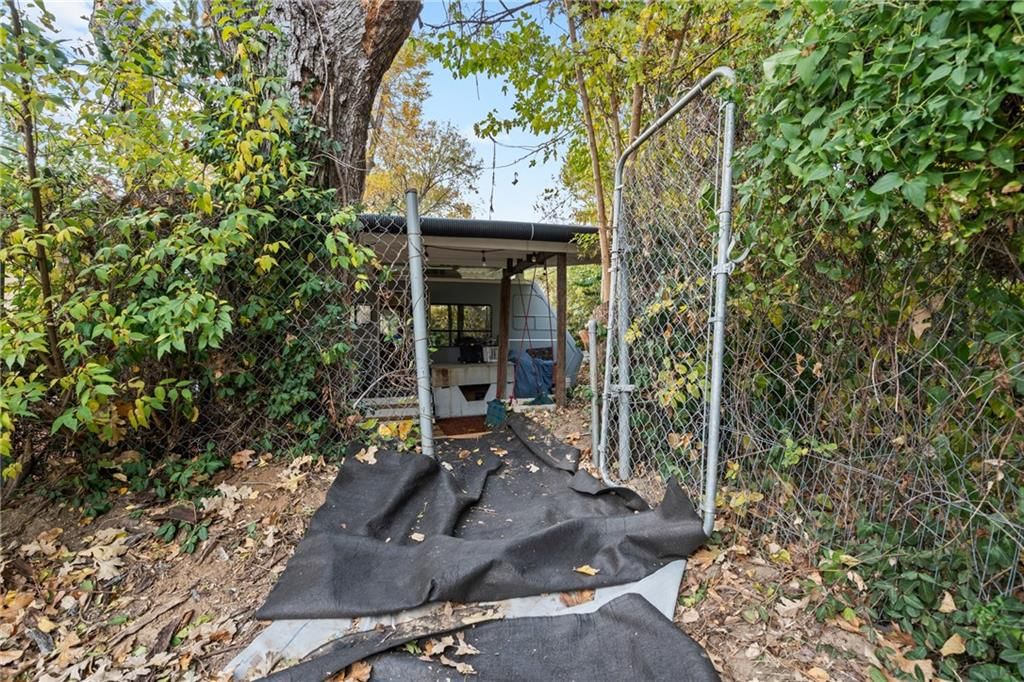 5226 E 28th Terrace — photo 27