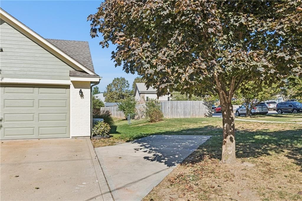 8014 S Church Road — photo 5