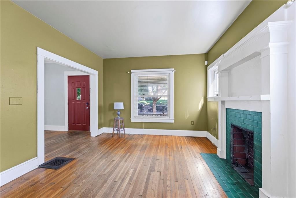 1209 W 40th Street — photo 15