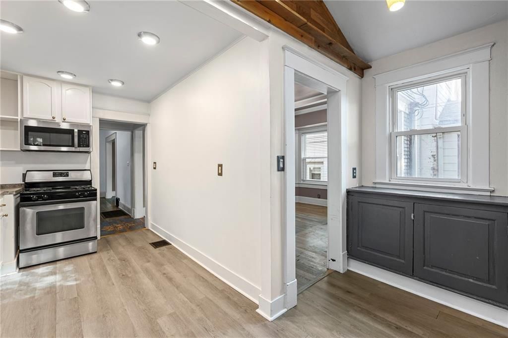 1209 W 40th Street — photo 22