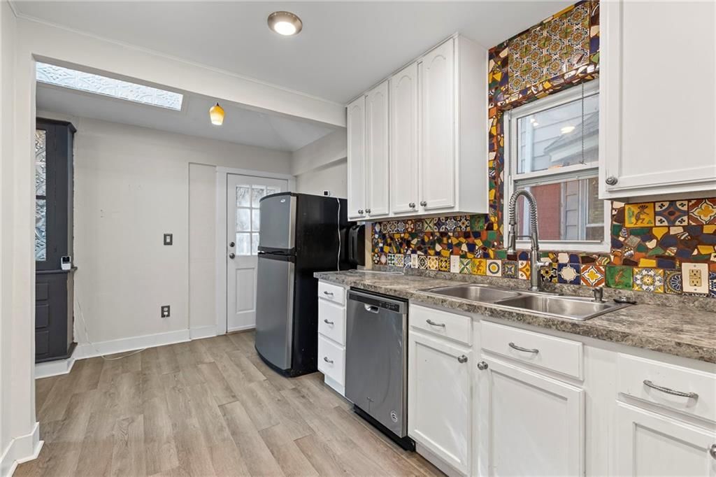1209 W 40th Street — photo 23