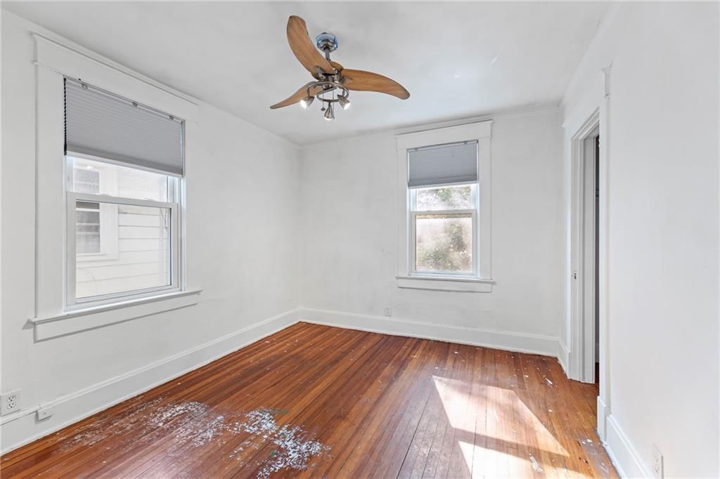1209 W 40th Street — photo 28
