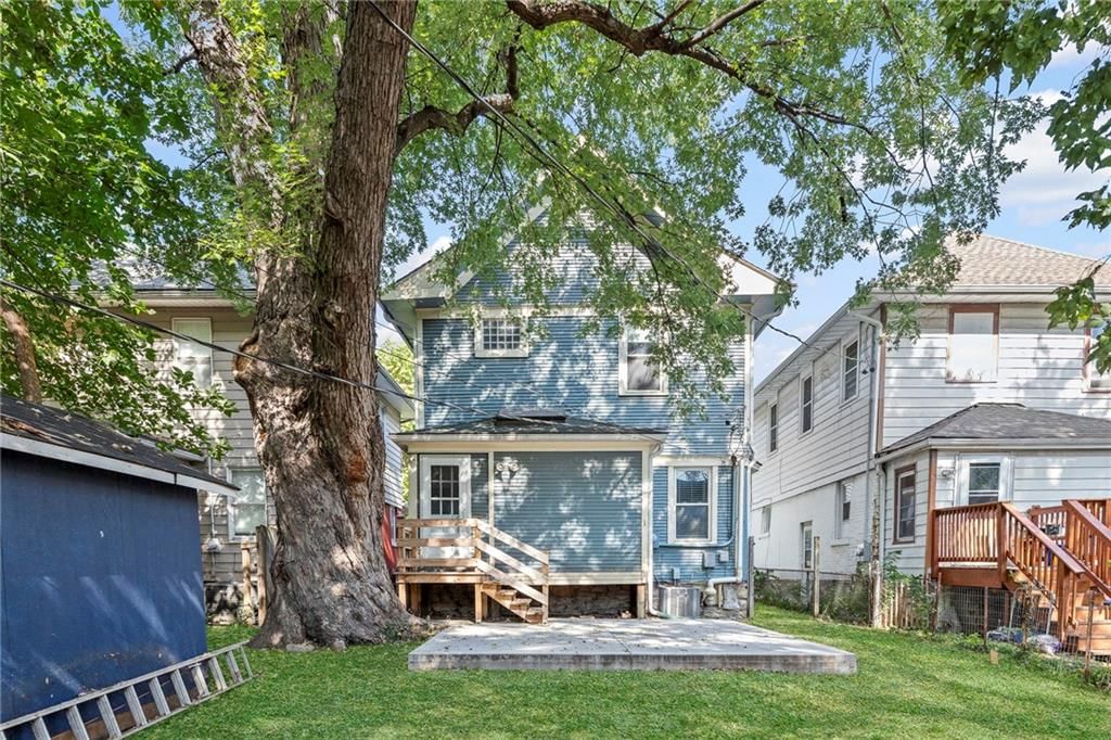 1209 W 40th Street — photo 36