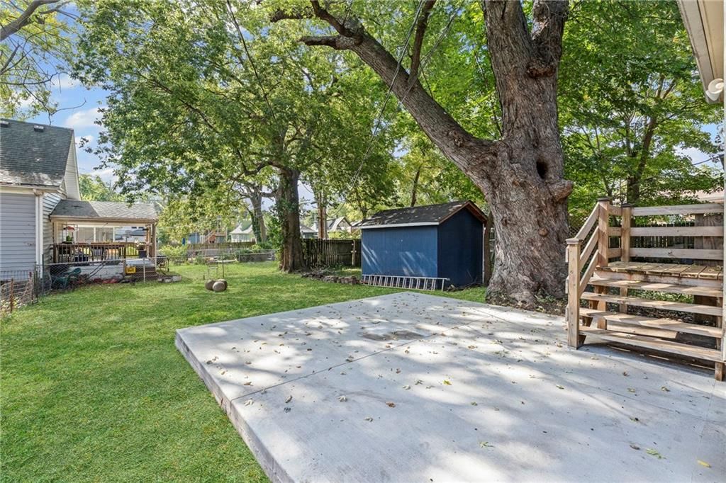 1209 W 40th Street — photo 37