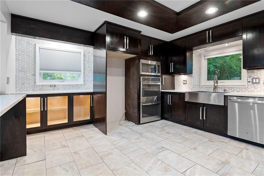 5417 Walden Drive — photo 9