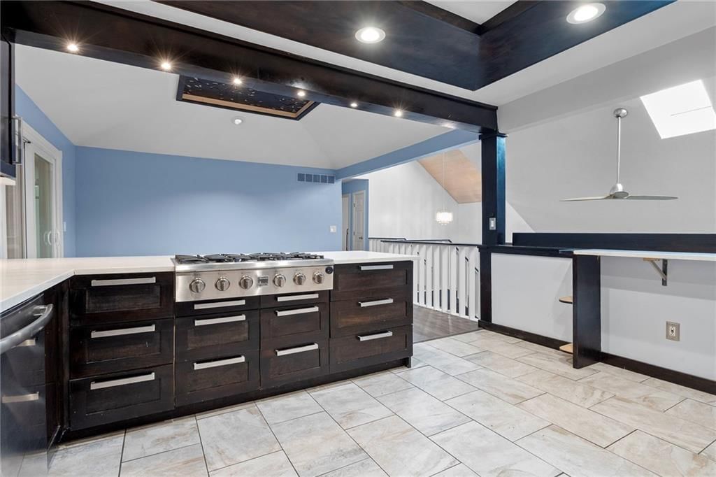 5417 Walden Drive — photo 11