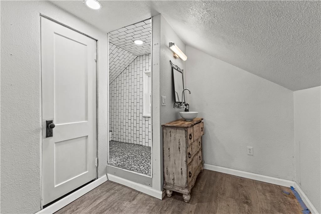 1340 Spruce Street — photo 18