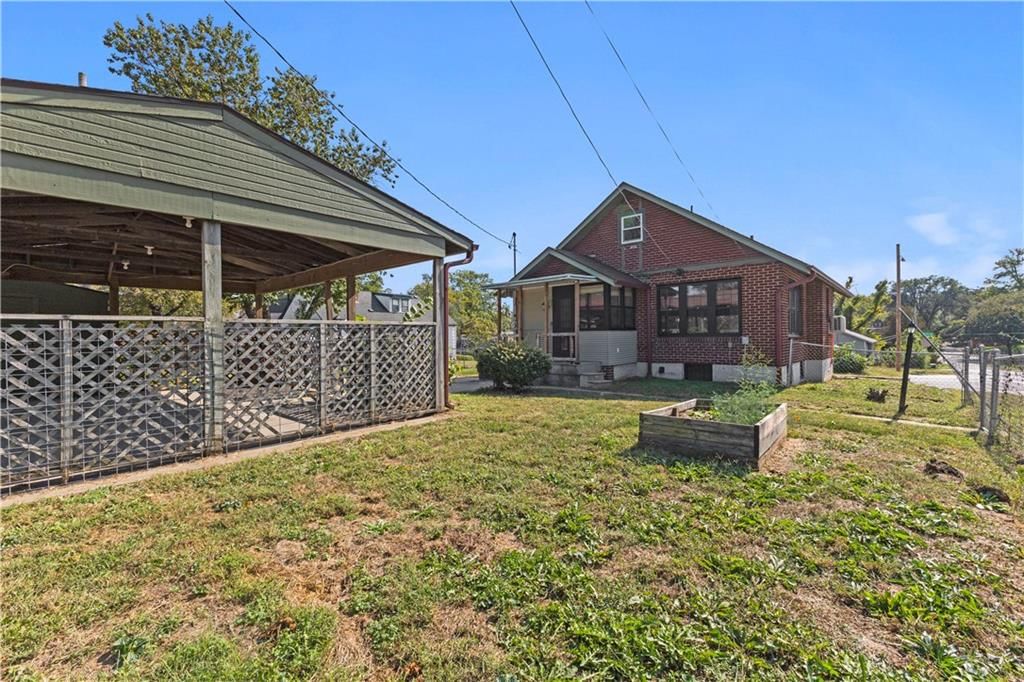 1340 Spruce Street — photo 24