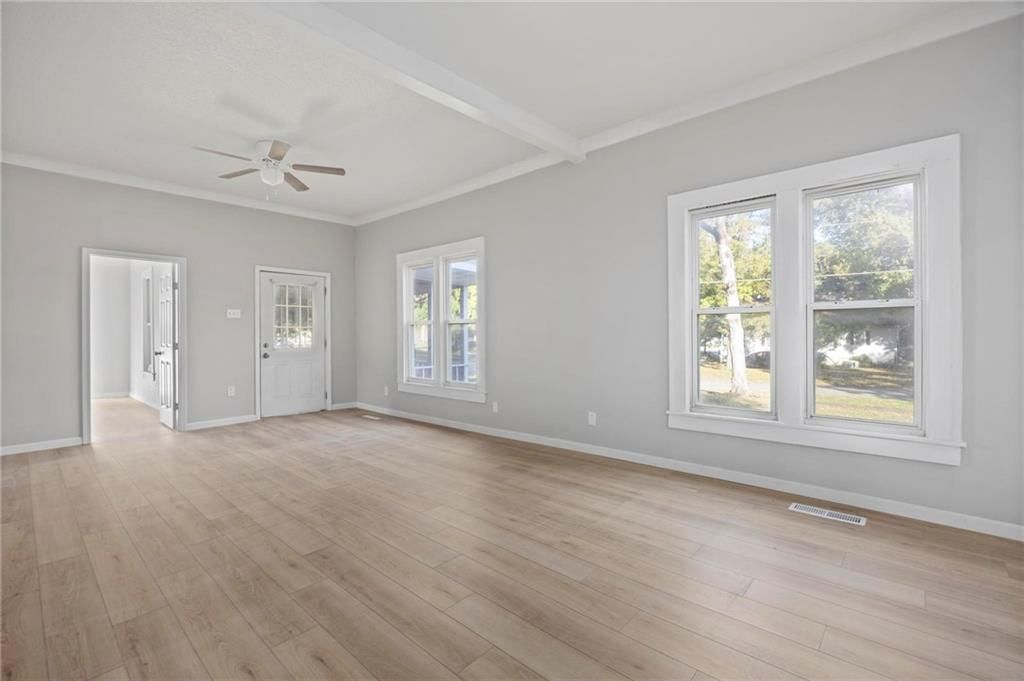 401 W Adams Street — photo 4