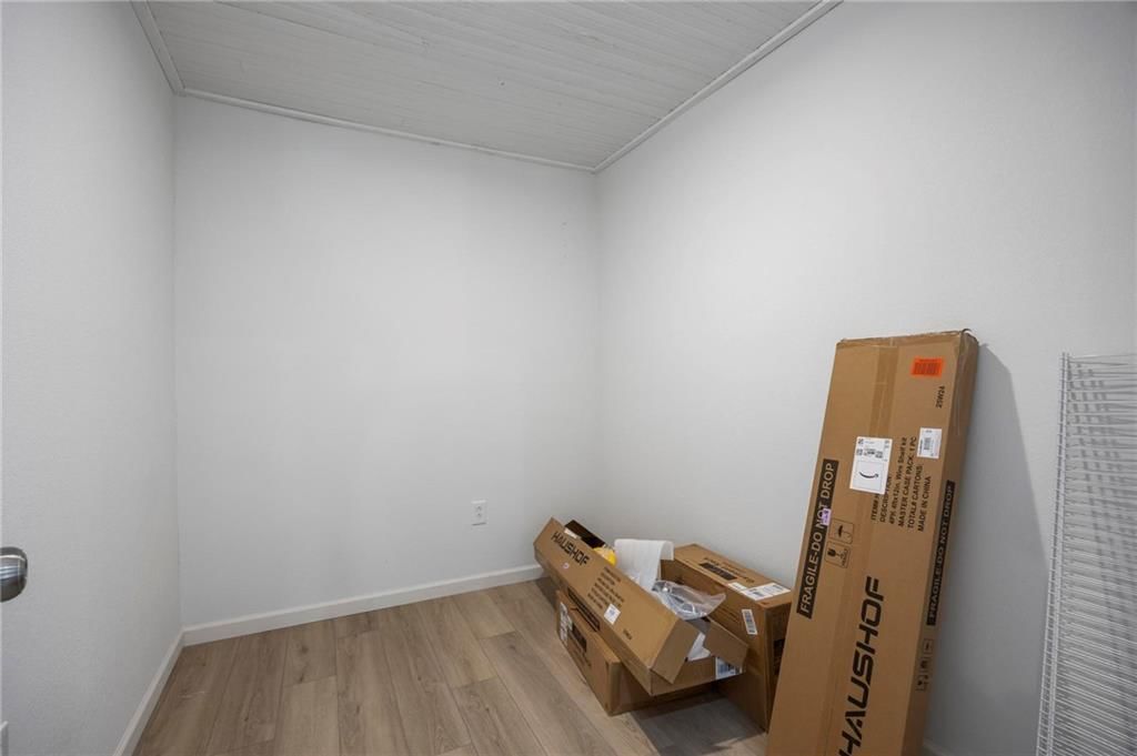 401 W Adams Street — photo 22