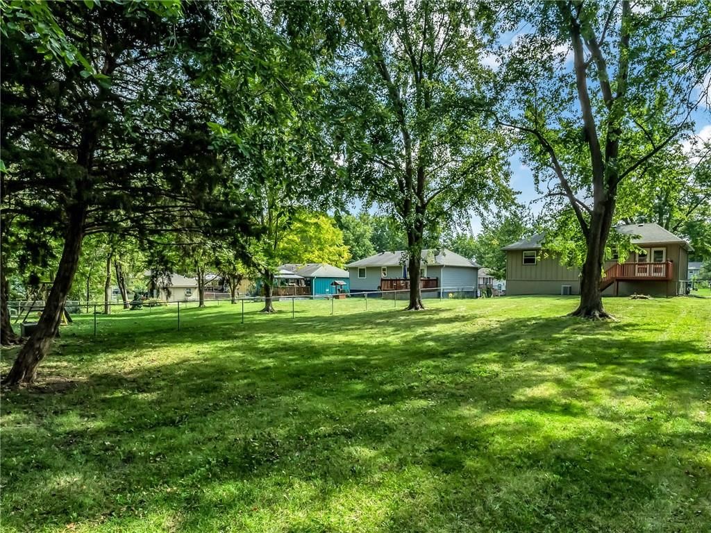 1208 NW Golfview Drive — photo 23