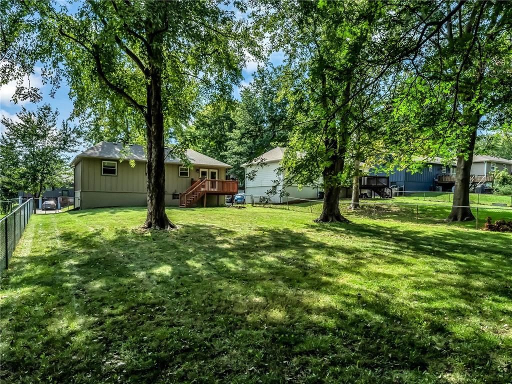 1208 NW Golfview Drive — photo 26