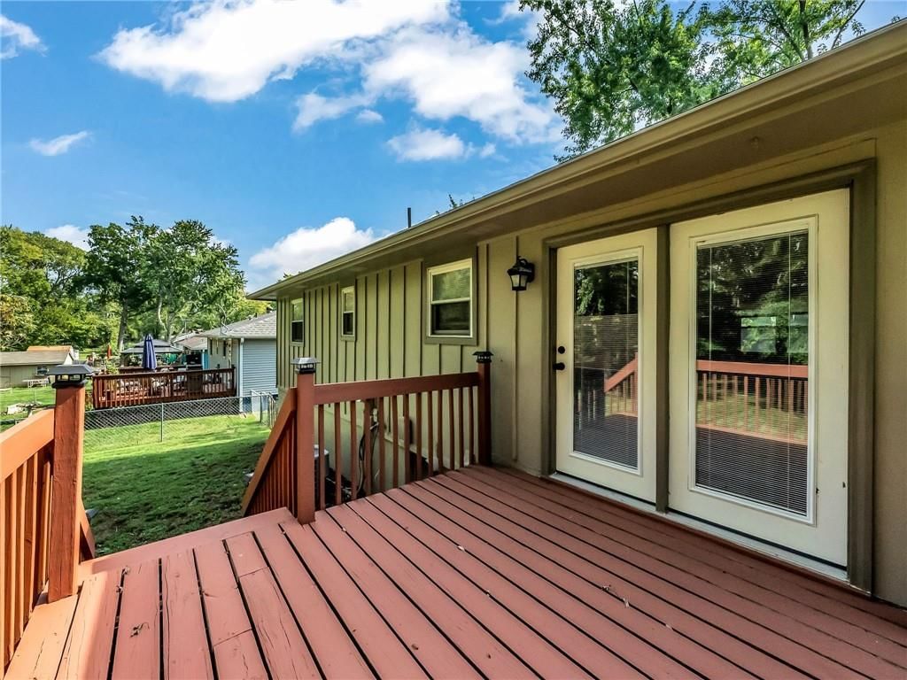 1208 NW Golfview Drive — photo 27