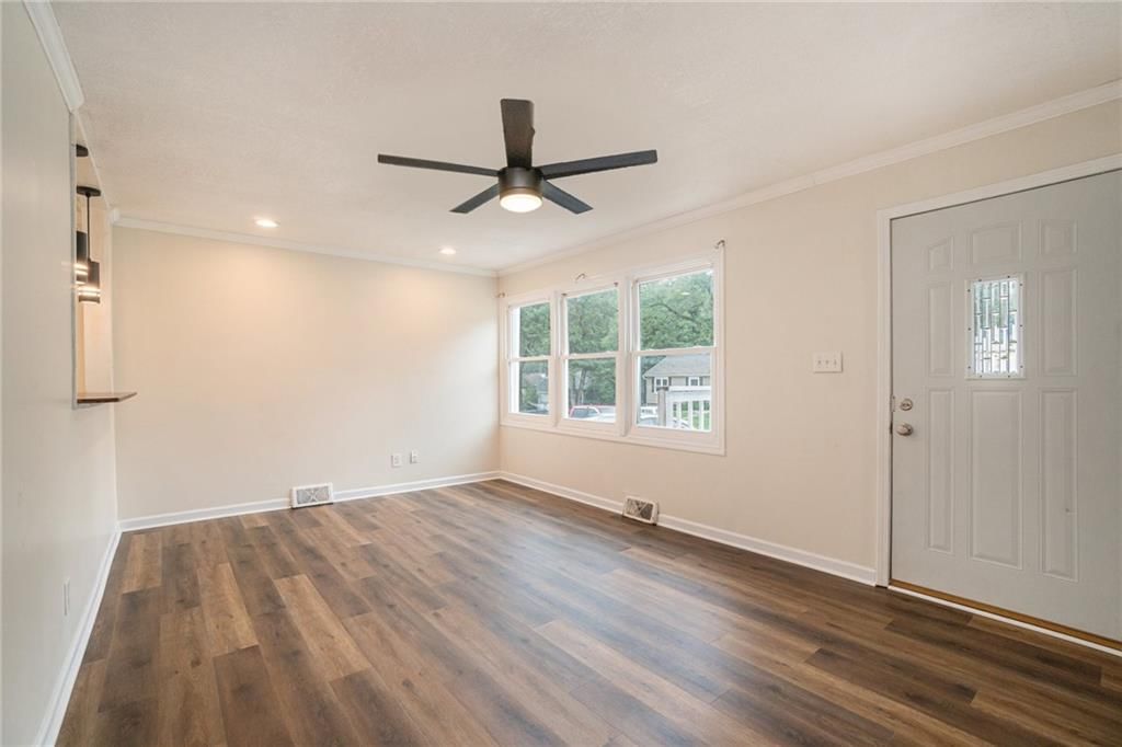 915 NE 44th Street — photo 5
