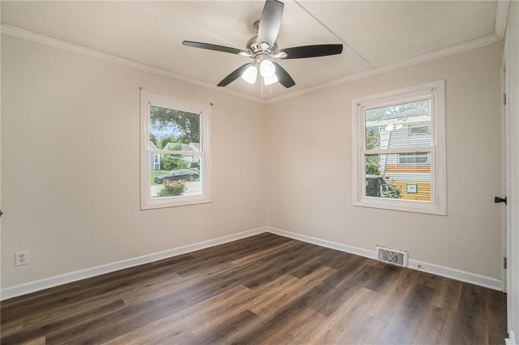 915 NE 44th Street — photo 11