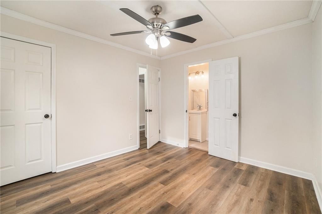 915 NE 44th Street — photo 12