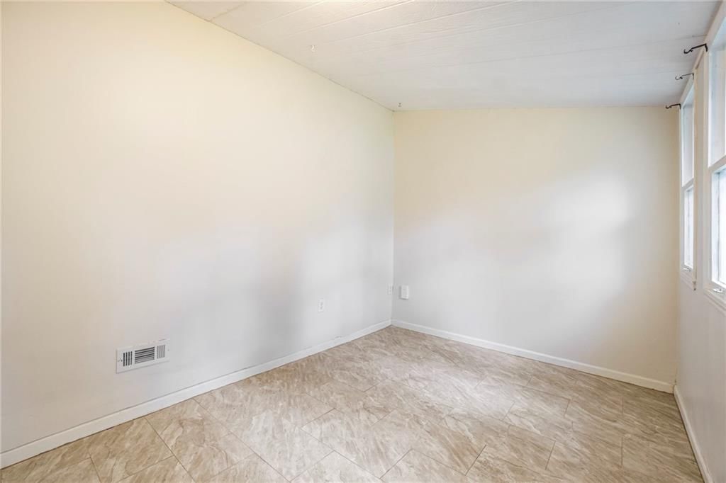 915 NE 44th Street — photo 16